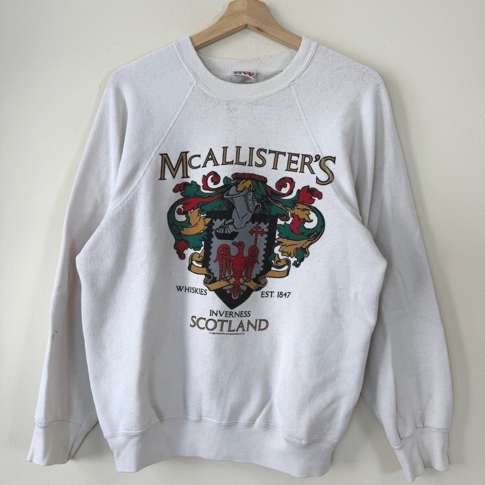 Vintage 80's McAllisters Scotland Whiskey Crest White Sweatshirt - M/L